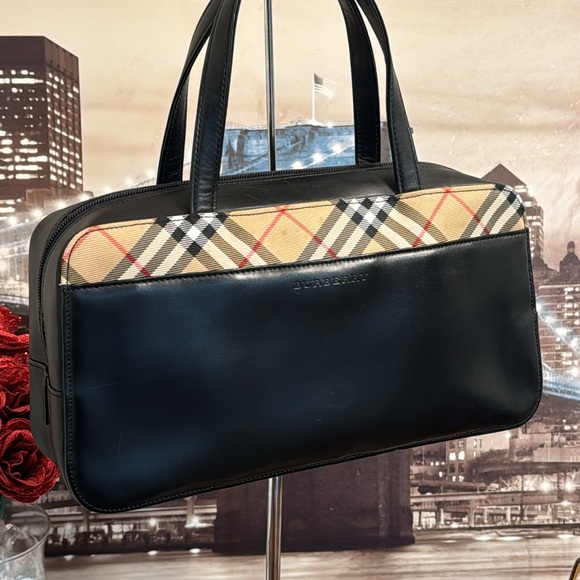 Burberry tote 👜 hand bag A Black Leather and Burberry canvas a beautiful piece. - Picture 2 of 15